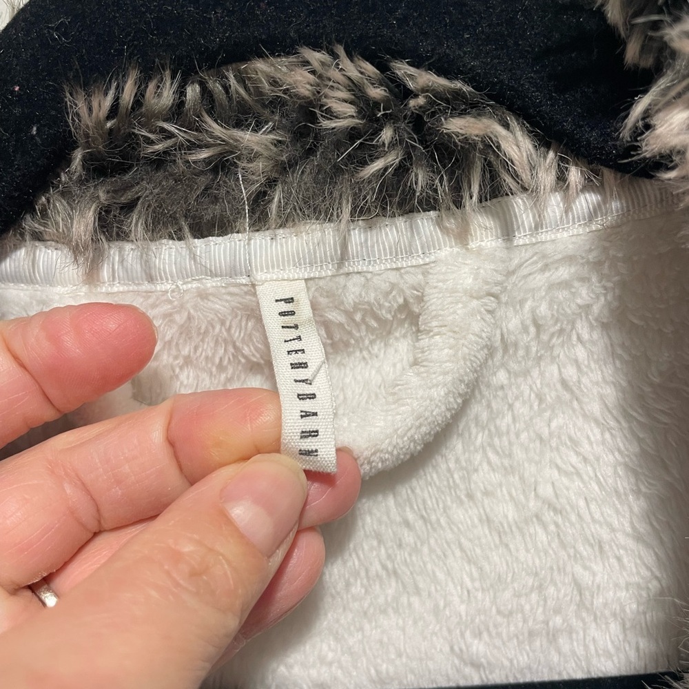 Pottery Barn Cream and Brown Faux Fur Trim Robe - Picture 8 of 11